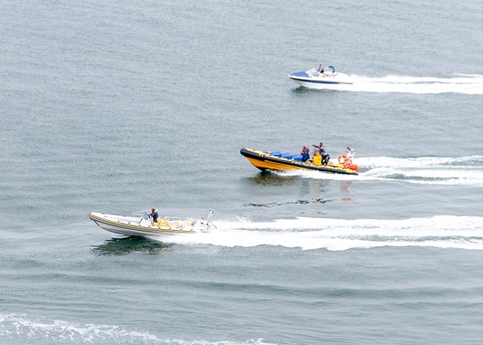 Speed-Boating